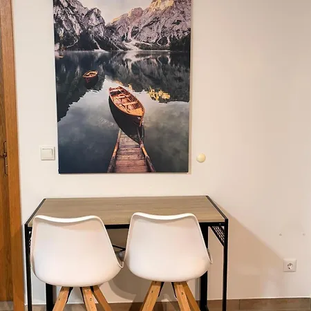 Gemuetliche 60m2 Mit Terasse